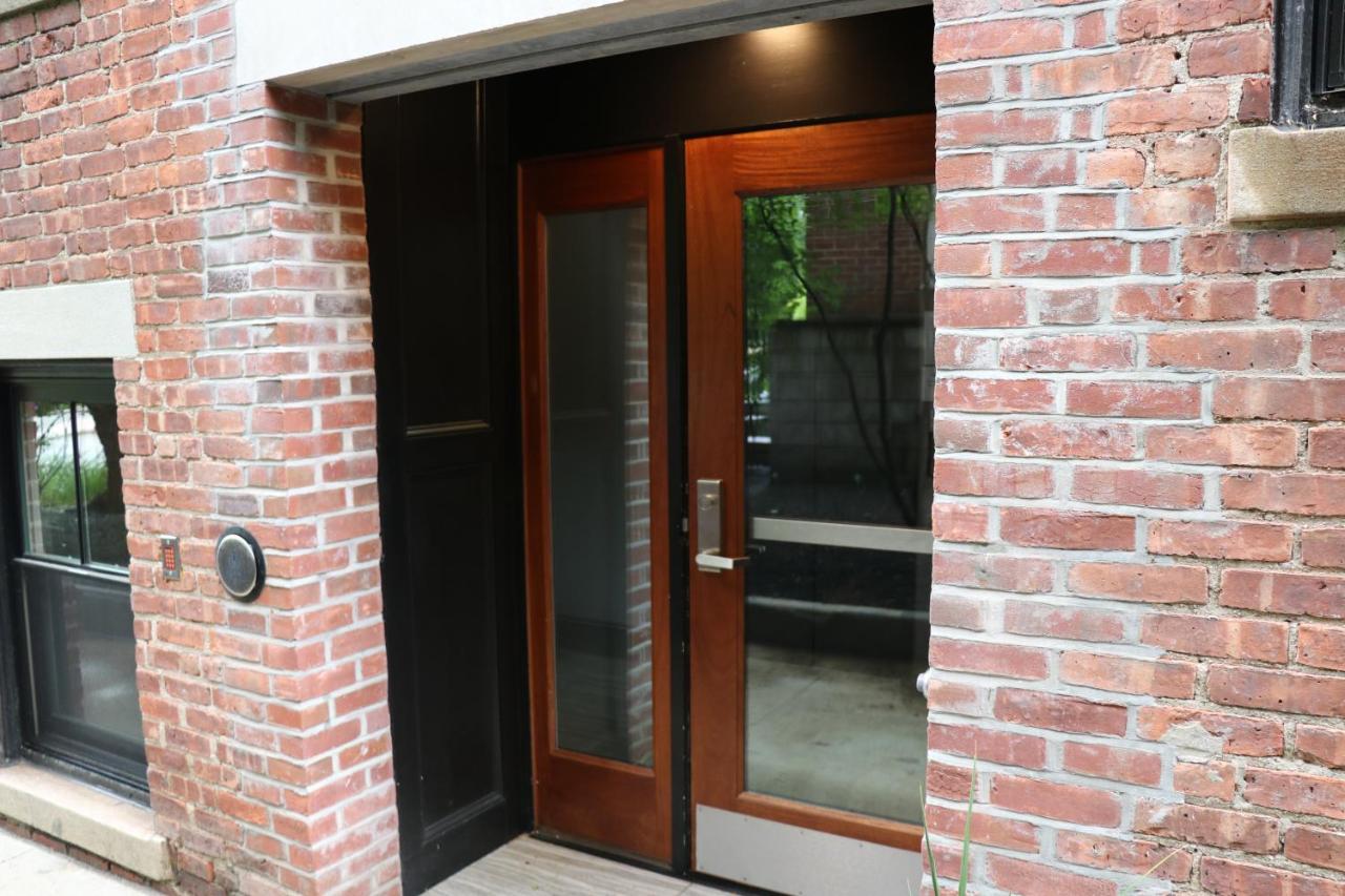 A Stylish Stay W/ A Queen Bed, Heated Floors.. #14 Brookline Exterior foto