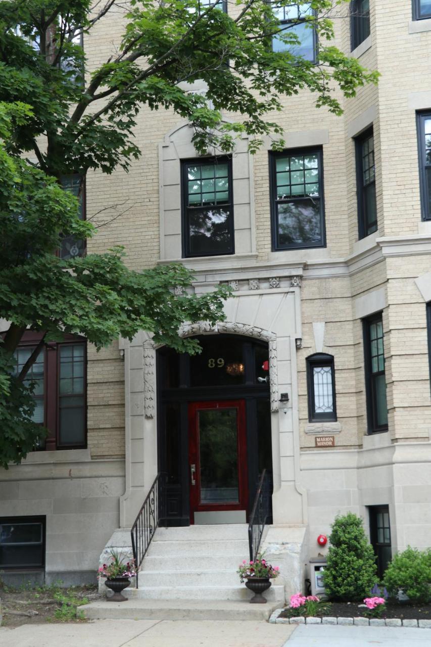 A Stylish Stay W/ A Queen Bed, Heated Floors.. #14 Brookline Exterior foto